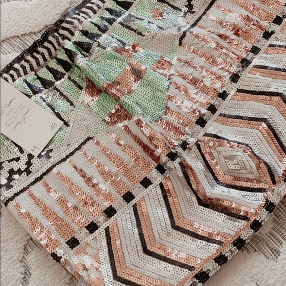 Endless Rose geo pattern sequin skirt - Picture 3 of 3